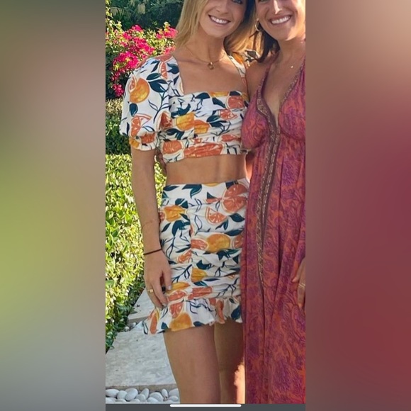 Seven Wonders Two Piece Set - Picture 2 of 4